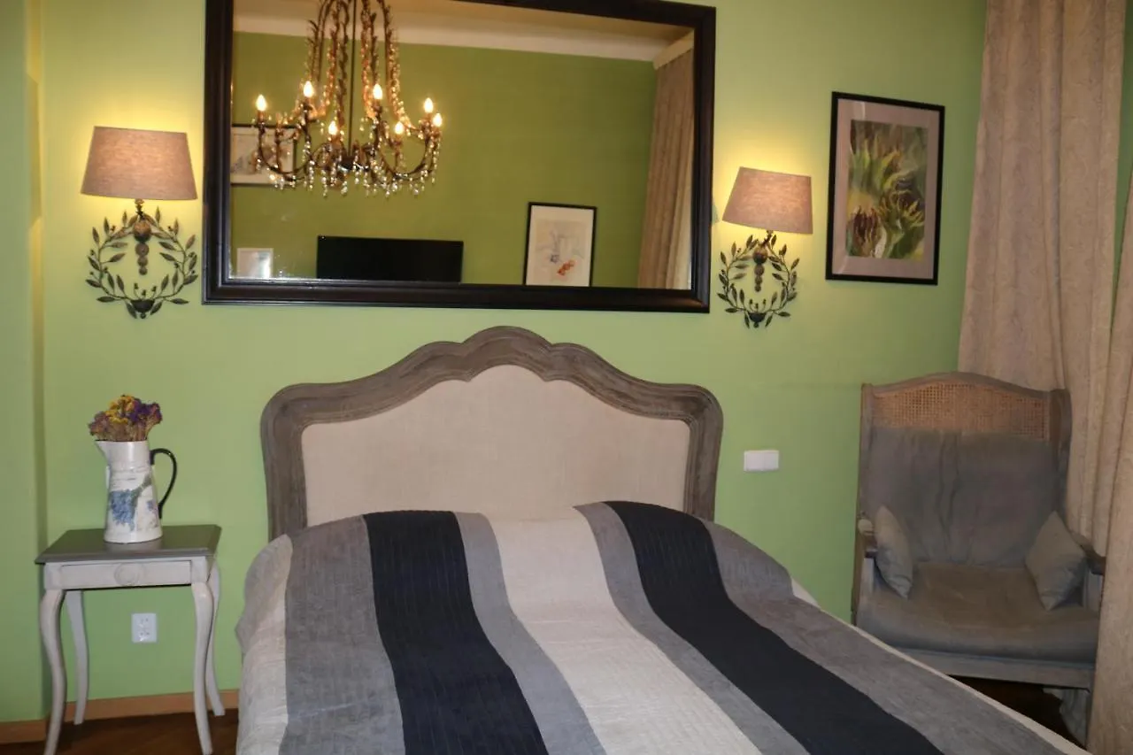 Retro Big Apartment With Two Balconies And Lift Karlsbad