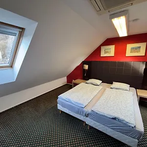 Excellent In Center 5 Min Walk From The Colonnade Апартаменты